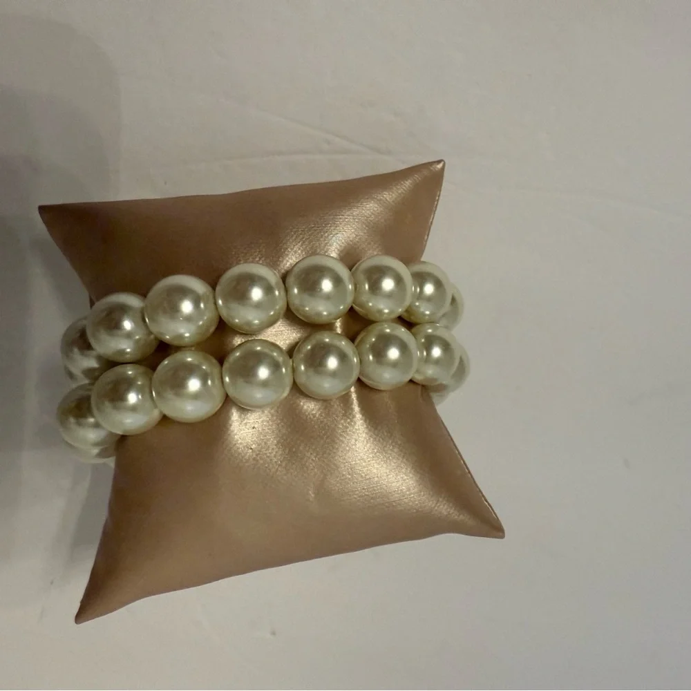 NEW ISIS CREATIVE BRACELET WHITE FAUX PEARL DOUBLE STRAND GOLD T RHINESTONE